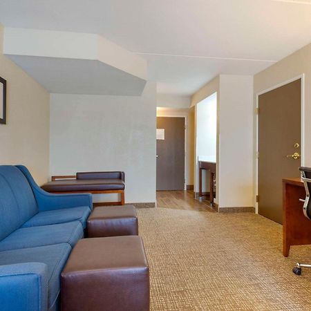 Comfort Inn & Suites Wilkes Barre - Arena Экстерьер фото