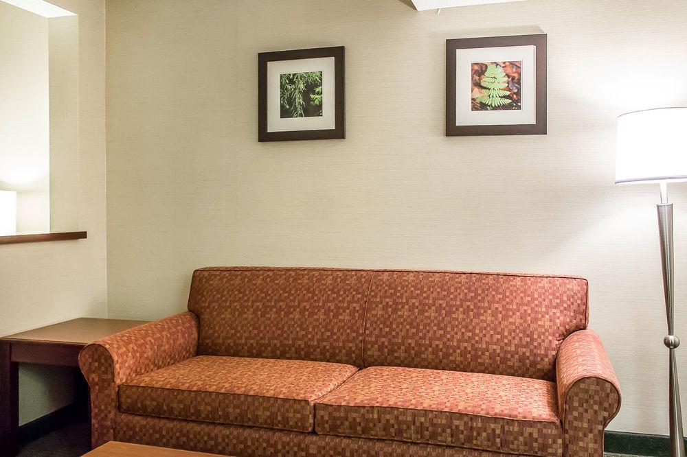 Comfort Inn & Suites Wilkes Barre - Arena Экстерьер фото