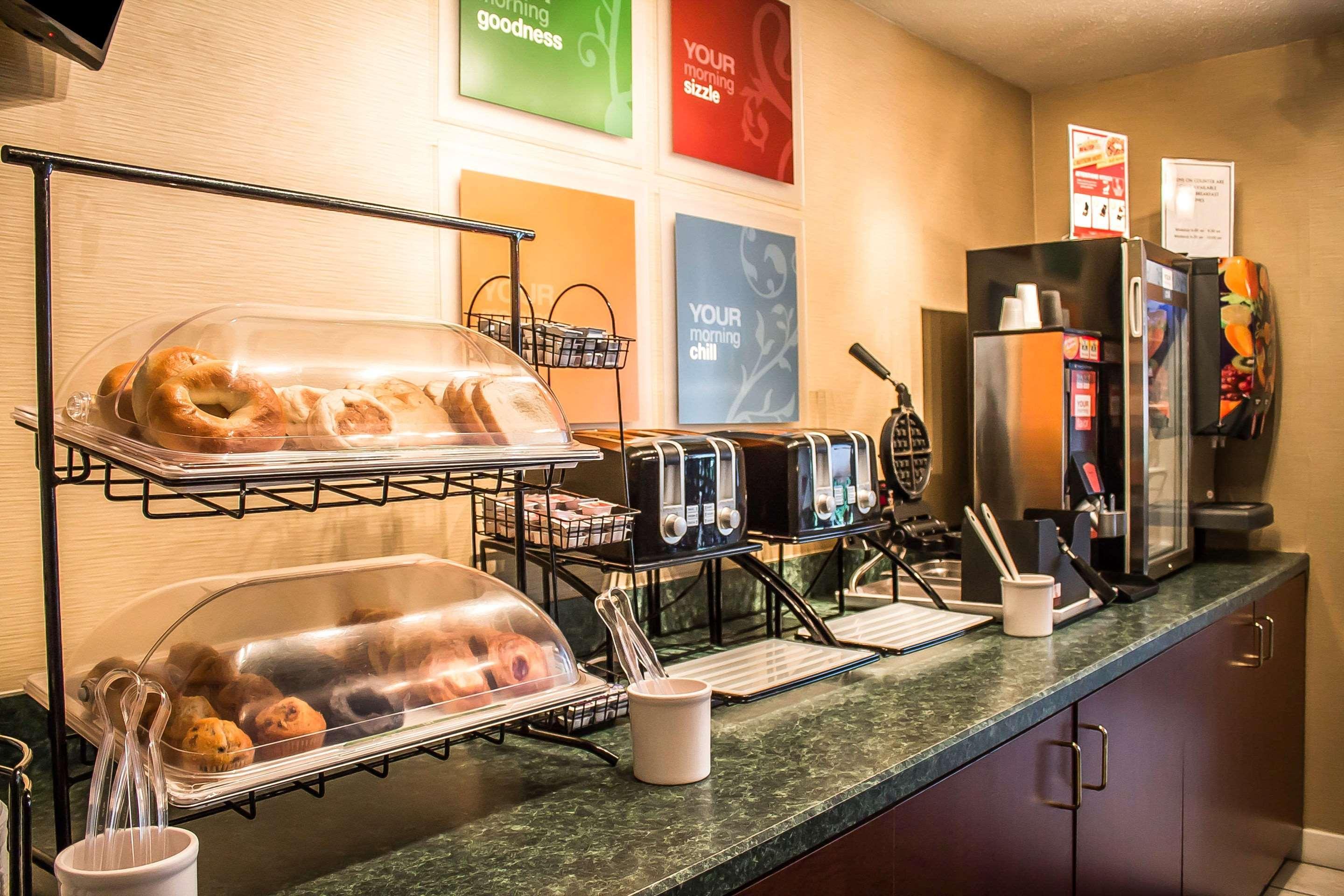 Comfort Inn & Suites Wilkes Barre - Arena Экстерьер фото