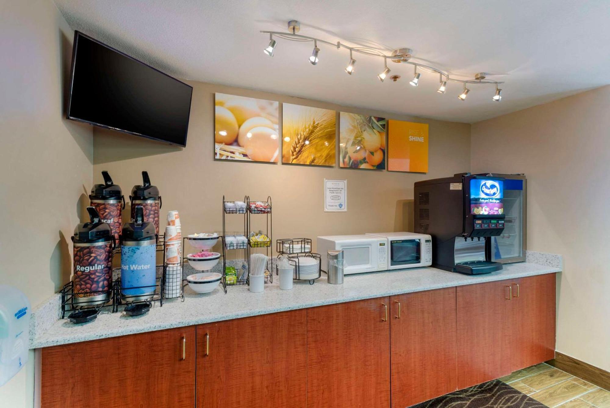 Comfort Inn & Suites Wilkes Barre - Arena Экстерьер фото