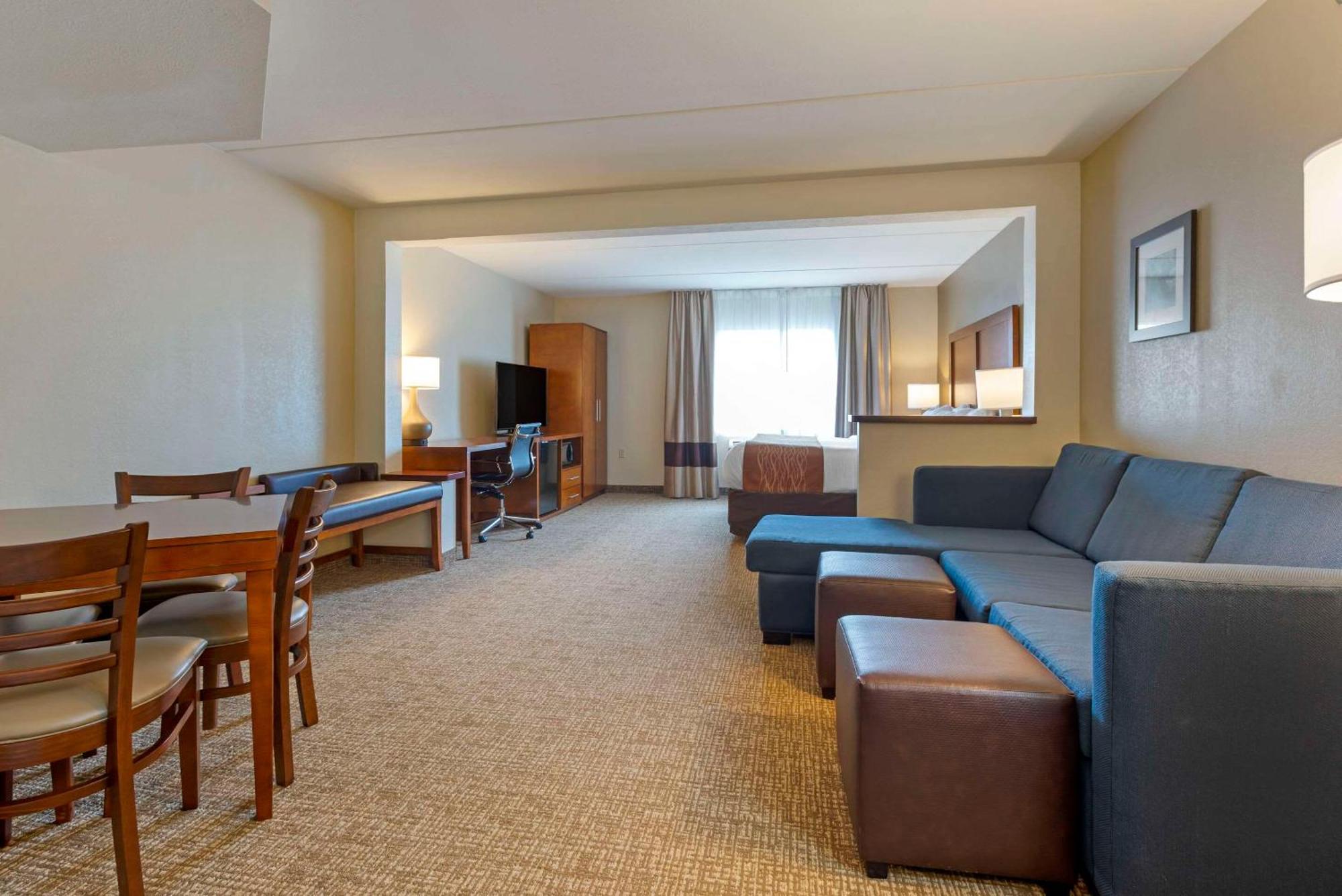 Comfort Inn & Suites Wilkes Barre - Arena Экстерьер фото