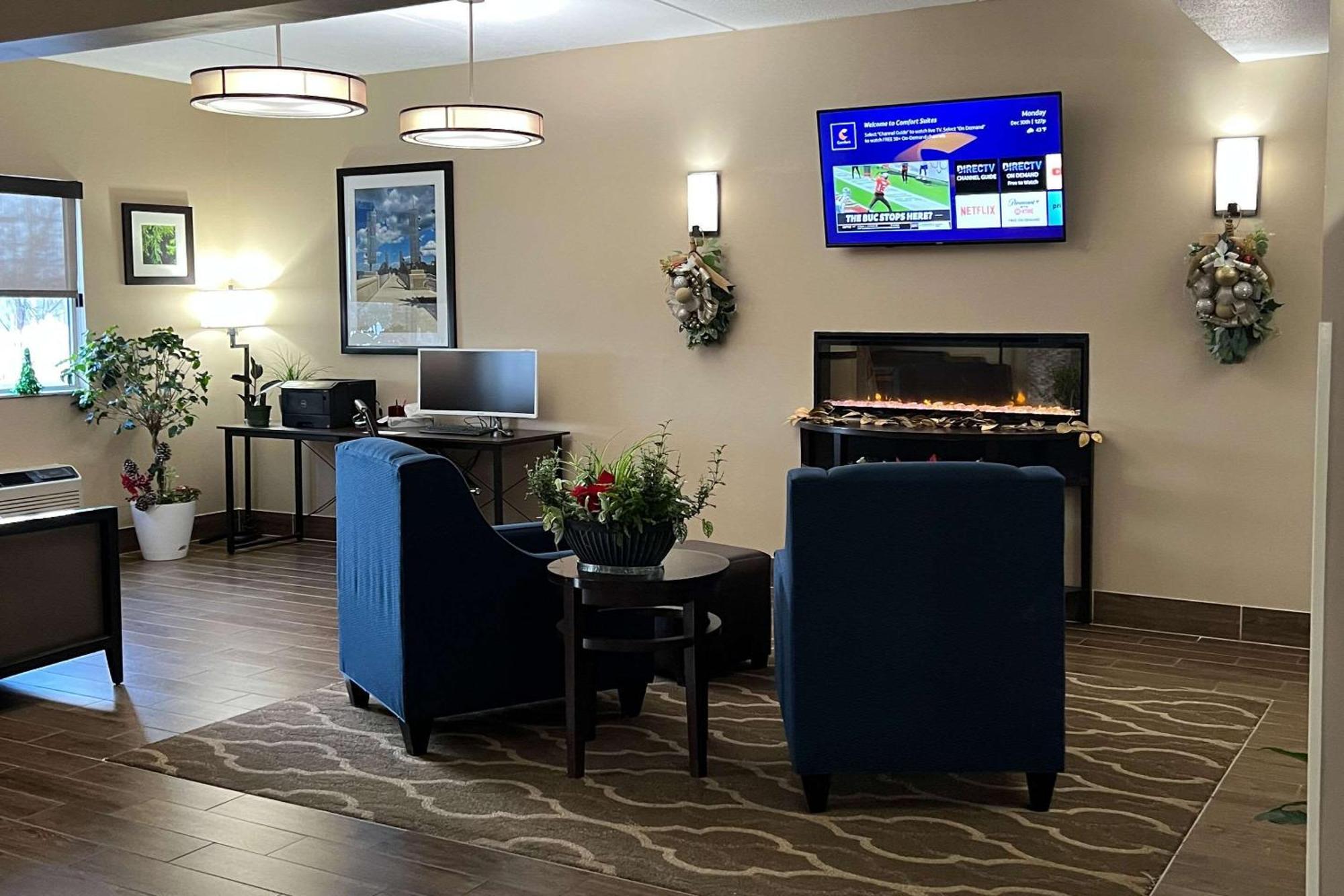 Comfort Inn & Suites Wilkes Barre - Arena Экстерьер фото